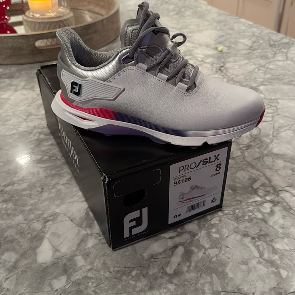 Footjoy Pro/SLX women’s size 8 style 98196. New with tags in box
